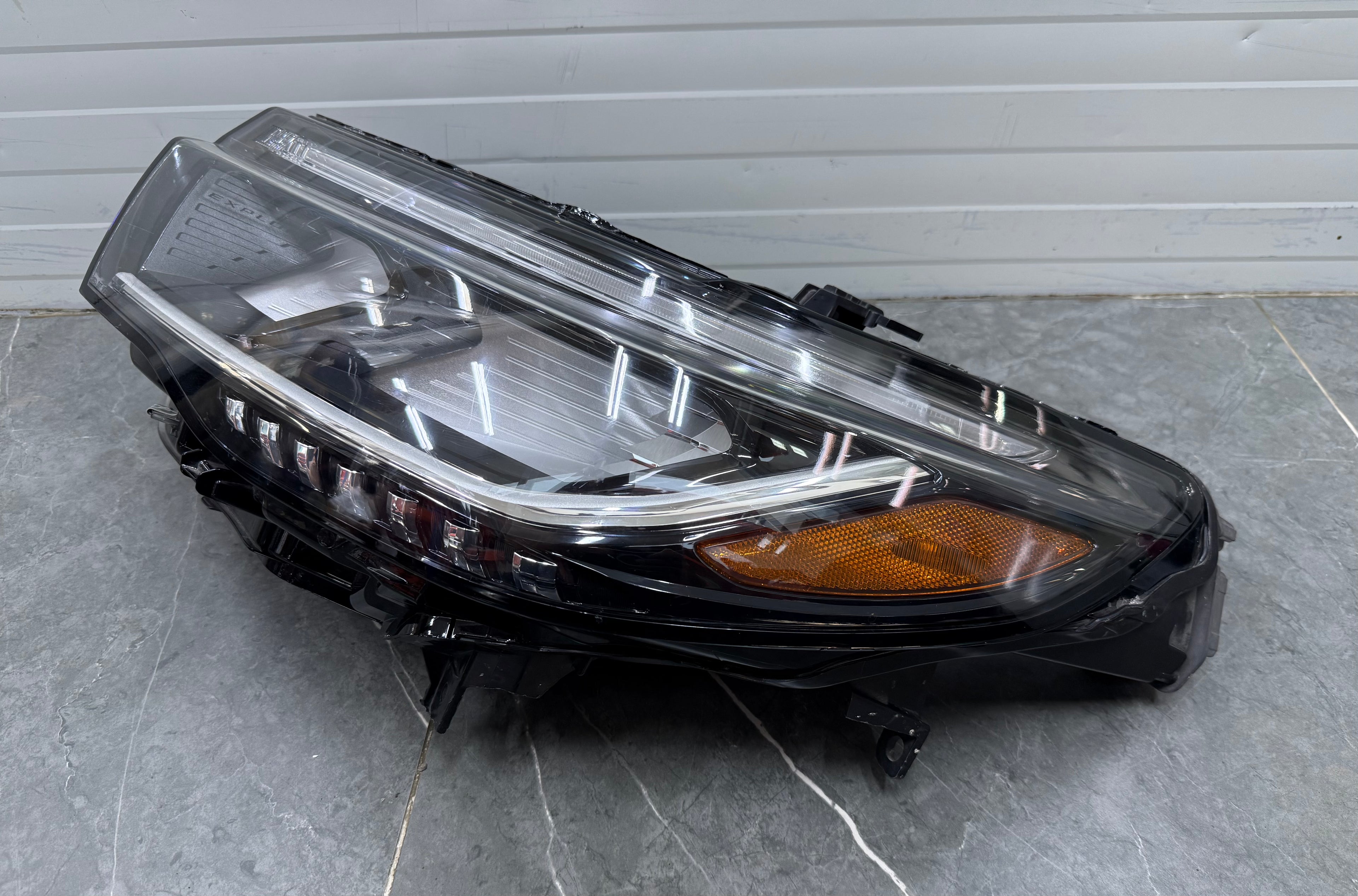 2025 2026 FORD EXPLORER HEADLIGHT FOR ACTIVE ST STline LEFT USED OEM